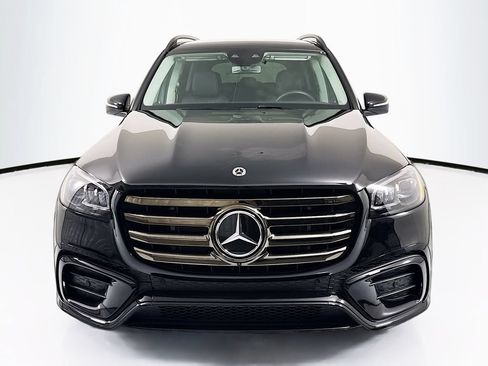 Certified 2026 Mercedes-Benz GLS 450 4MATIC image 2