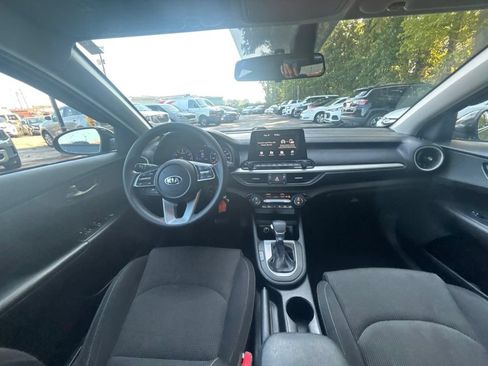 Used 2019 Kia Forte LXS FWD image 19