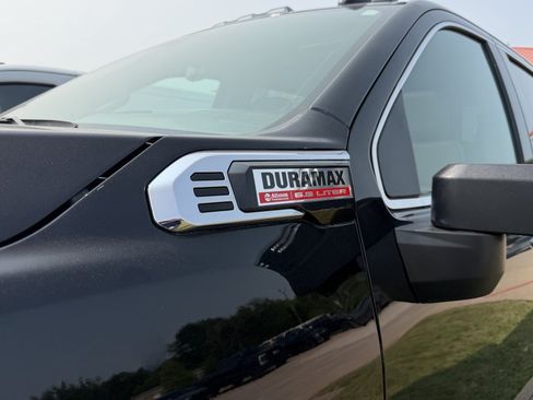 Used 2025 GMC Sierra 2500 Denali w/ Denali Reserve Package AWD/4WD image 37