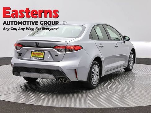 Used 2022 Toyota Corolla SE FWD image 4