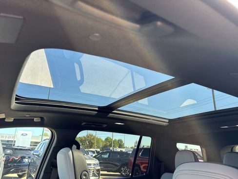 New 2026 Chevrolet Traverse High Country w/ LPO, Floor Liner Package FWD image 21