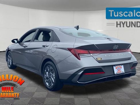 Used 2024 Hyundai Elantra SEL image 6