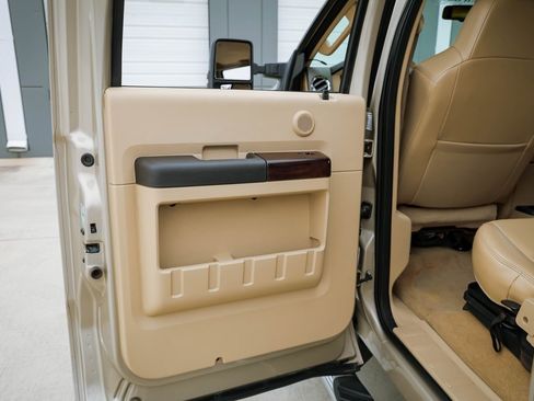 Used 2008 Ford F450 Lariat image 27