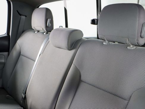 Used 2015 Toyota Tacoma 4x4 Double Cab image 26