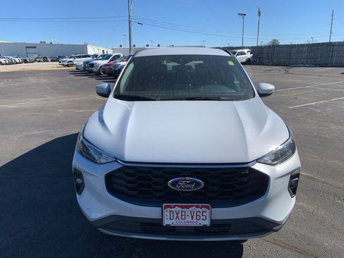 Used 2025 Ford Escape ST-Line Select image 2