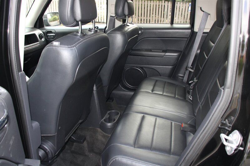 Used 2016 Jeep Patriot High Altitude AWD/4WD image 14