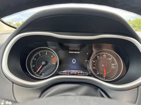 Used 2016 Jeep Cherokee Limited FWD image 20