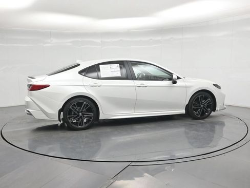 Used 2026 Toyota Camry XSE FWD image 25