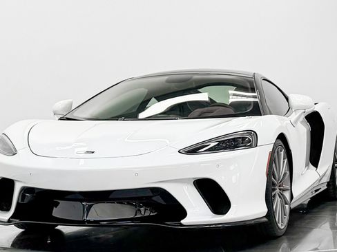 Used 2021 McLaren GT RWD image 5
