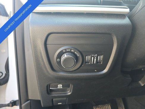 Certified 2023 Jeep Grand Cherokee Laredo AWD/4WD image 13