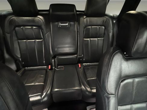 Used 2018 Land Rover Range Rover Sport SE image 15