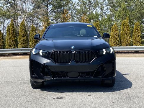 Used 2024 BMW X6 xDrive40i w/ M Sport Professional Package image 12