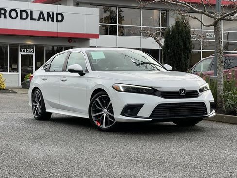 Used 2022 Honda Civic Touring image 1