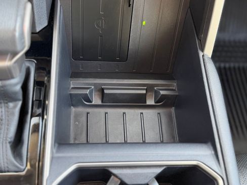 Used 2024 Toyota Tundra Limited image 22