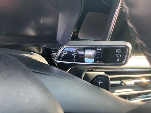 Used 2024 Lincoln Corsair Grand Touring image 19