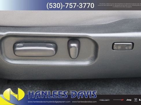 Used 2022 Toyota Tacoma SR5 RWD image 13