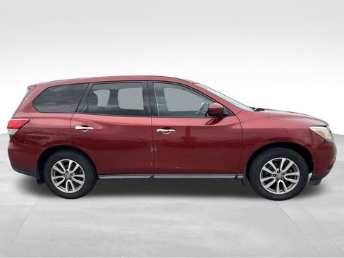 Used 2014 Nissan Pathfinder S AWD/4WD image 6