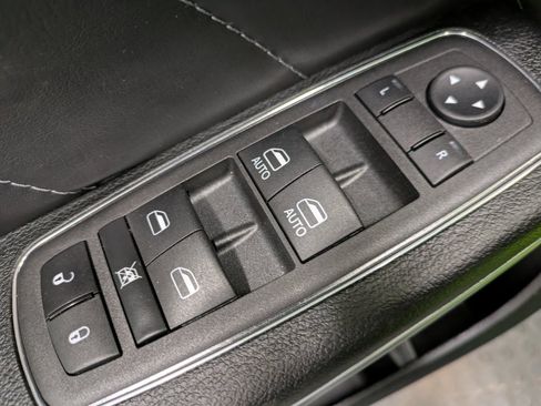 Used 2023 Dodge Charger Scat Pack image 9