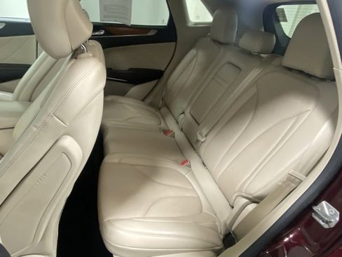 Used 2019 Lincoln MKC Select w/ Select Plus Package image 14