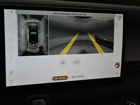 Used 2025 Land Rover Defender 110 S image 15