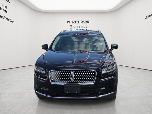 Used 2022 Lincoln Nautilus FWD w/ Premium Package image 8