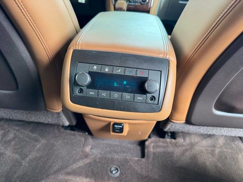 Used 2015 Buick Enclave Premium w/ Trailering Package AWD/4WD image 17