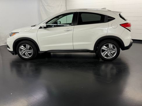 Certified 2019 Honda HR-V EX image 2