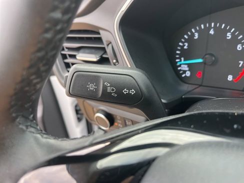 Used 2022 Ford Escape SE w/ Cold Weather Package image 24