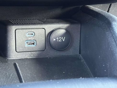Used 2022 Ford Escape SE FWD image 18