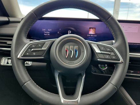 Used 2024 Buick Envision Preferred AWD/4WD image 19