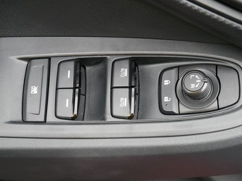 Used 2025 Subaru Crosstrek 2.5i Premium AWD/4WD image 20