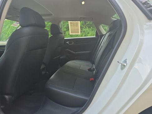 Used 2024 Honda Civic Touring image 13