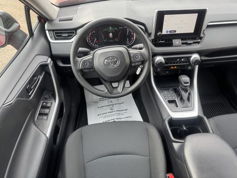 Used 2025 Toyota RAV4 LE image 16