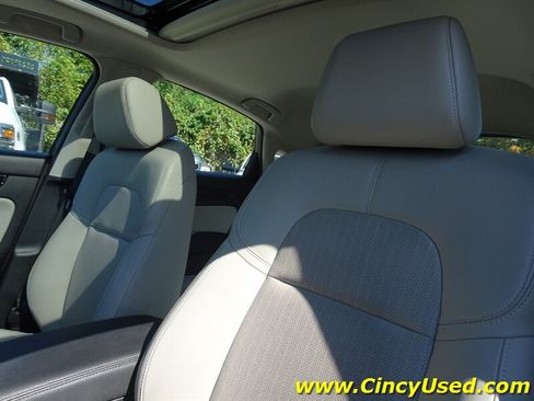 Used 2024 Honda Civic EX-L image 12