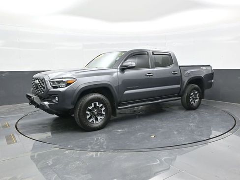 Used 2021 Toyota Tacoma TRD Off-Road AWD/4WD image 3