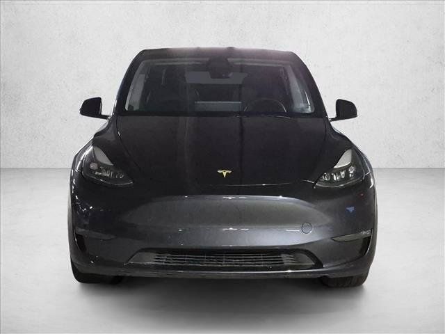 Used 2024 Tesla Model Y Long Range RWD image 2