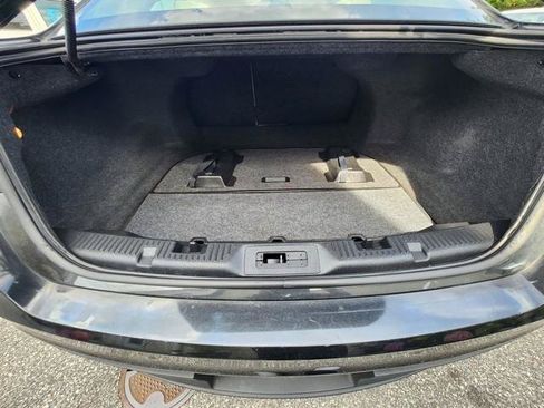 Used 2013 Ford Taurus Limited FWD image 20