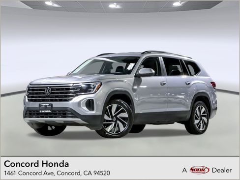 Used 2024 Volkswagen Atlas SE image 1