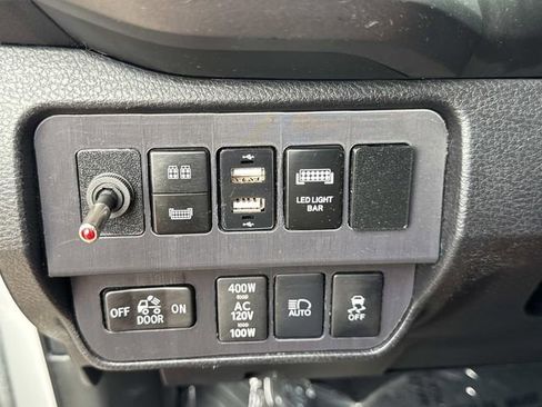 Used 2023 Toyota Tacoma TRD Off-Road image 29