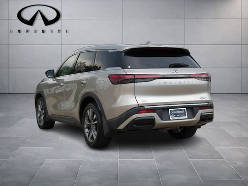 Used 2023 INFINITI QX60 Luxe w/ Cargo Package AWD/4WD image 5