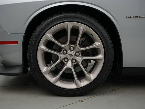 Used 2020 Dodge Challenger R/T image 10