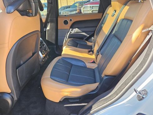Used 2019 Land Rover Range Rover Sport HSE Dynamic image 11