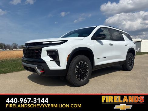 New 2026 Chevrolet Traverse Z71 w/ Enhanced Driving Package AWD/4WD image 1