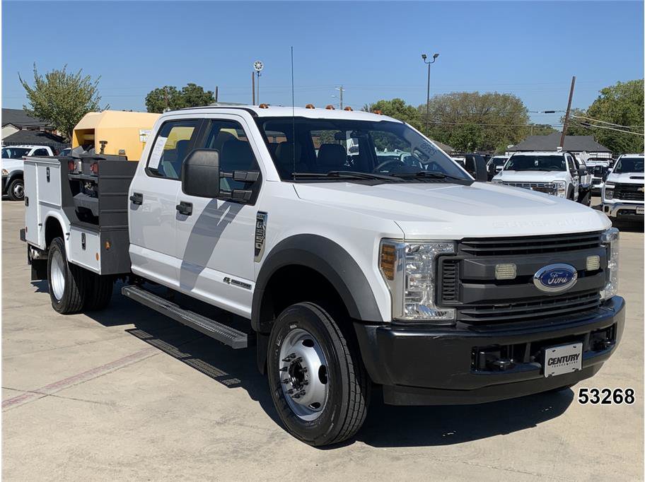 Used 2018 Ford F550 2WD Crew Cab Super Duty image 3