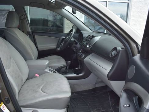 Used 2012 Toyota RAV4 FWD w/ Value Pkg image 33