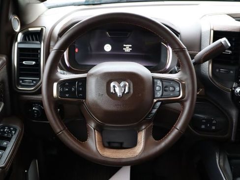 Used 2026 RAM 2500 Limited AWD/4WD image 24
