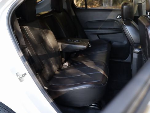 Used 2017 Chevrolet Equinox Premier w/ Enhanced Convenience Package image 31