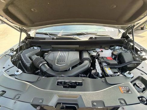 New 2026 Chevrolet Traverse LT w/ Sun and Wheel Package AWD/4WD image 34
