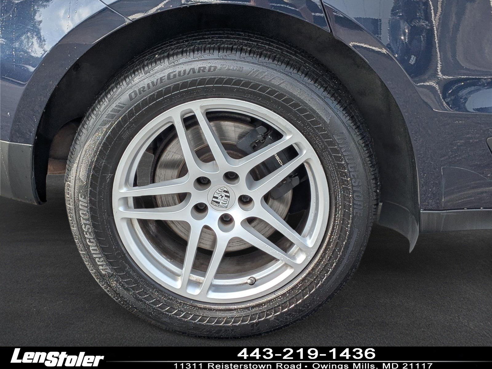 Used 2019 Porsche Macan AWD/4WD image 9