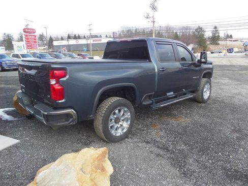 Used 2020 Chevrolet Silverado 2500 LT w/ Advanced Trailering Package image 4